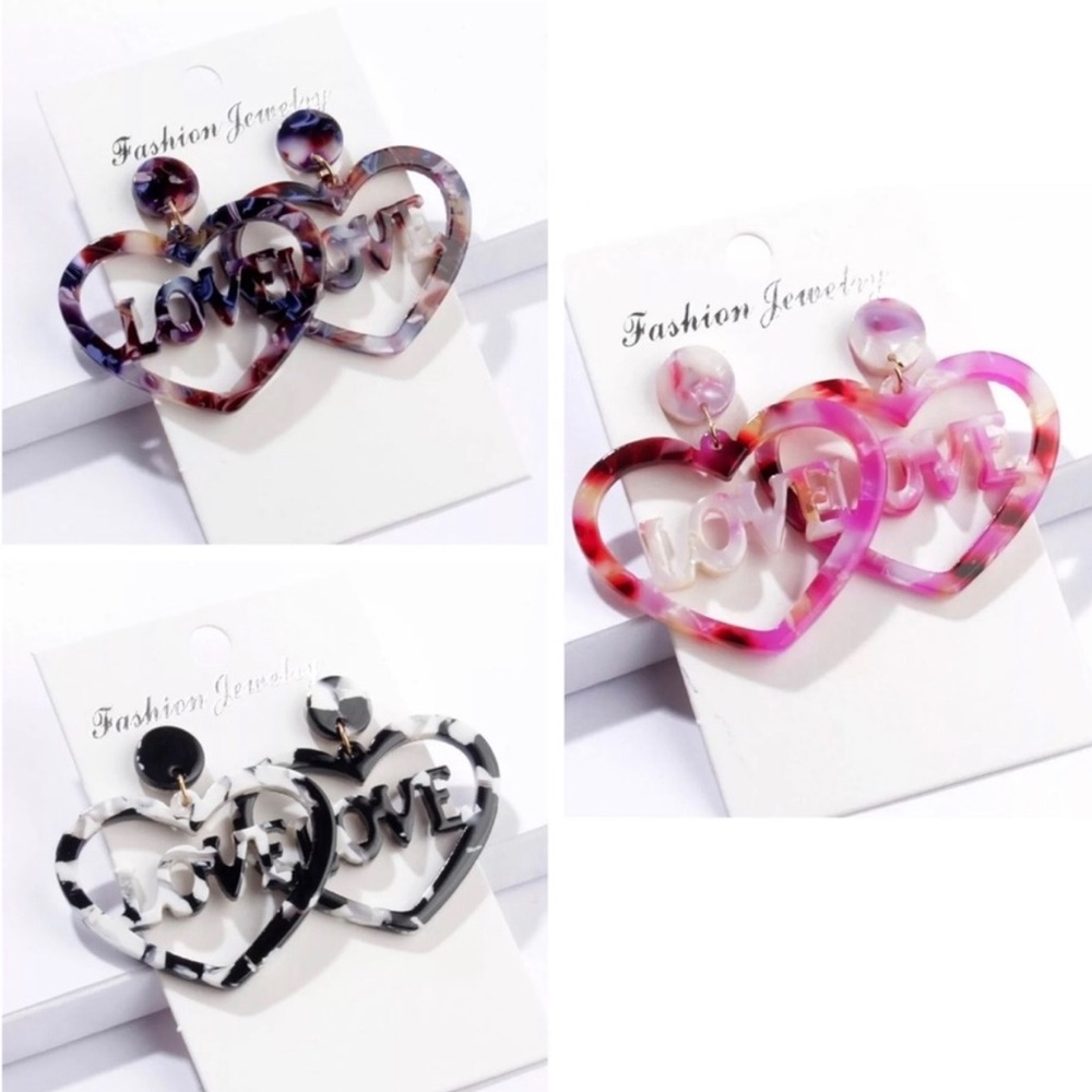 Aᴄʀʏʟɪᴄ ʟᴏᴠᴇ ʜᴇʀᴛ ᴇᴀʀʀɪɴɢs ♡